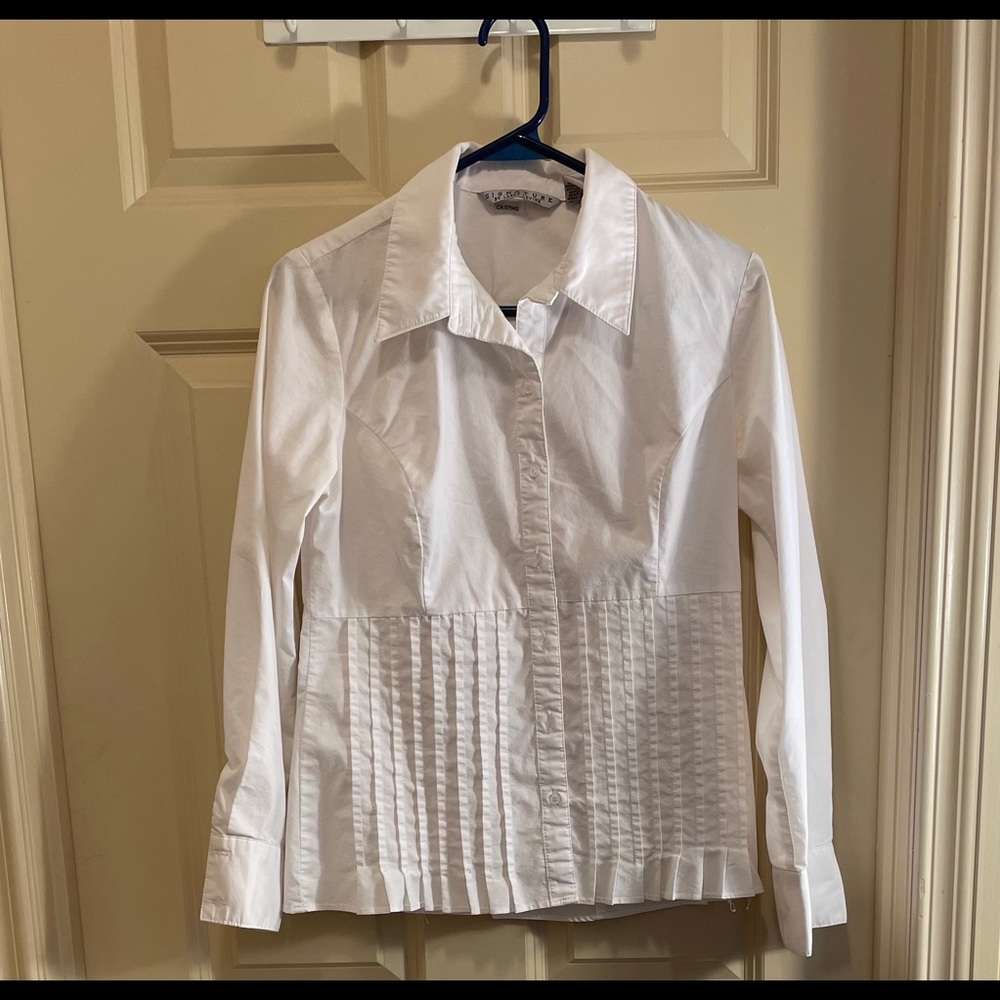White dress shirt